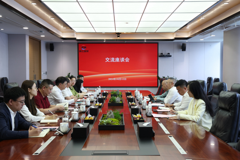 1729654333369827o5EV.jpg 701A1052.JPG