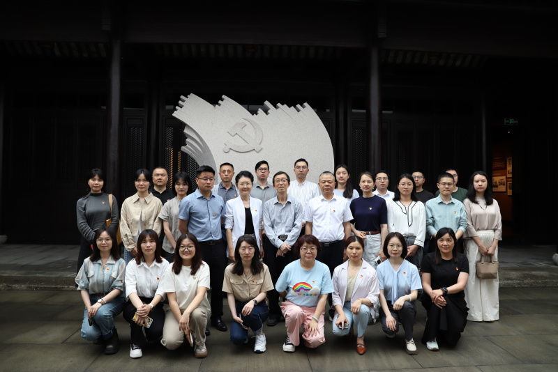 1753412095453496JZrg.jpg 國(guó)貿(mào)資產(chǎn)照片(一支部).jpg