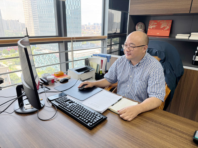 1753771853662068GDxF.jpg 優(yōu)秀共產(chǎn)黨員鄒俊俊.jpg